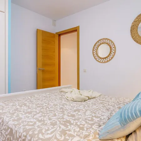 2br - Seaviews & Nature Pools